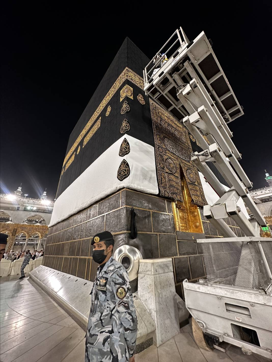 Kabe'nin örtüsü temizlendi - Resim: 1